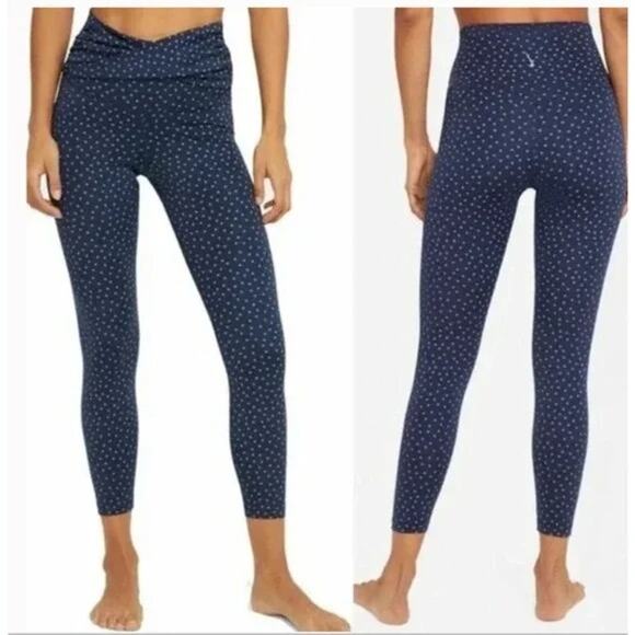 Nike Yoga Navy Polka Dot Twist 7/8 Cropped Athletic Tights Leggings XL - Picture 1 of 7